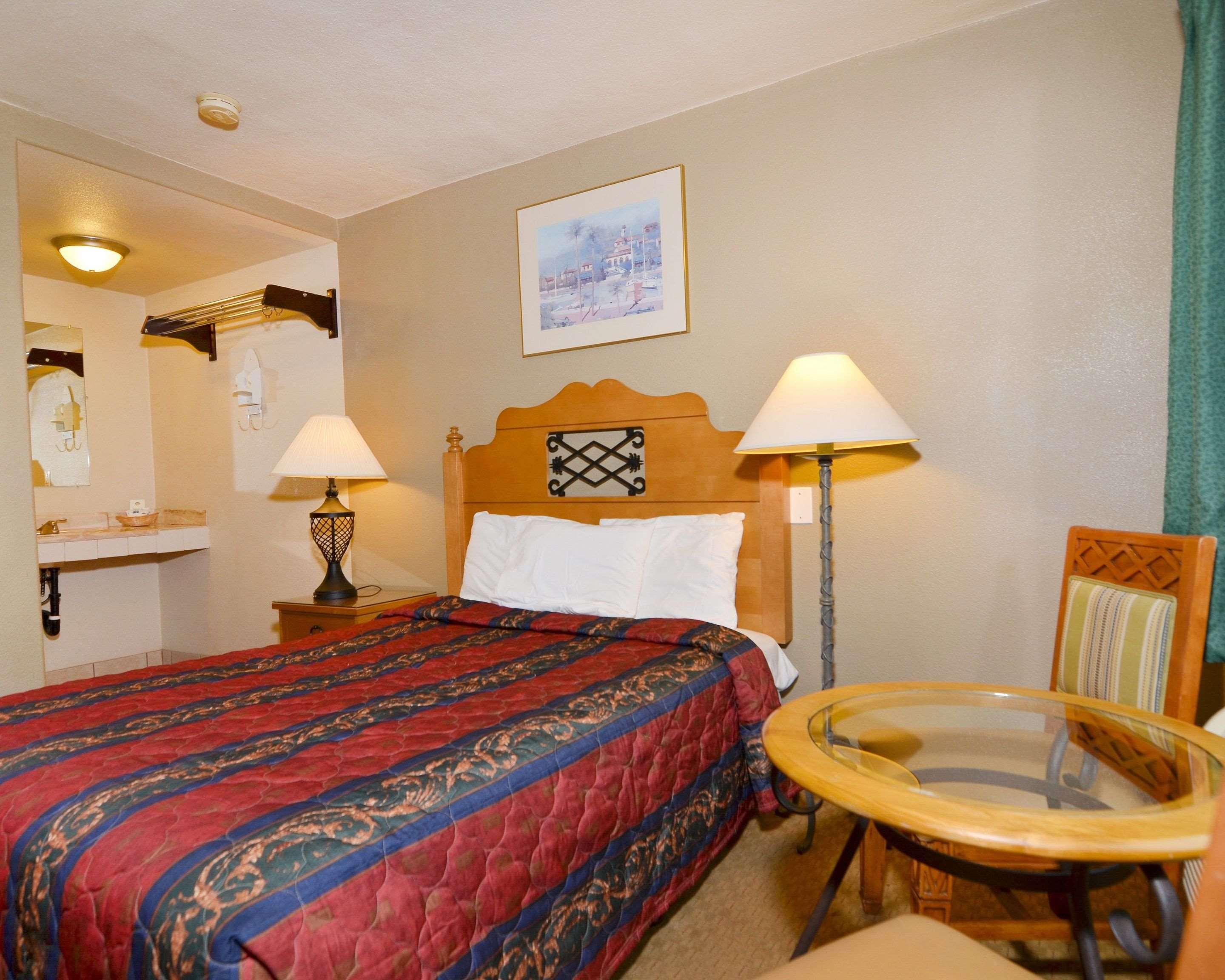 Rodeway Inn Near Coachella Indio Exterior photo
