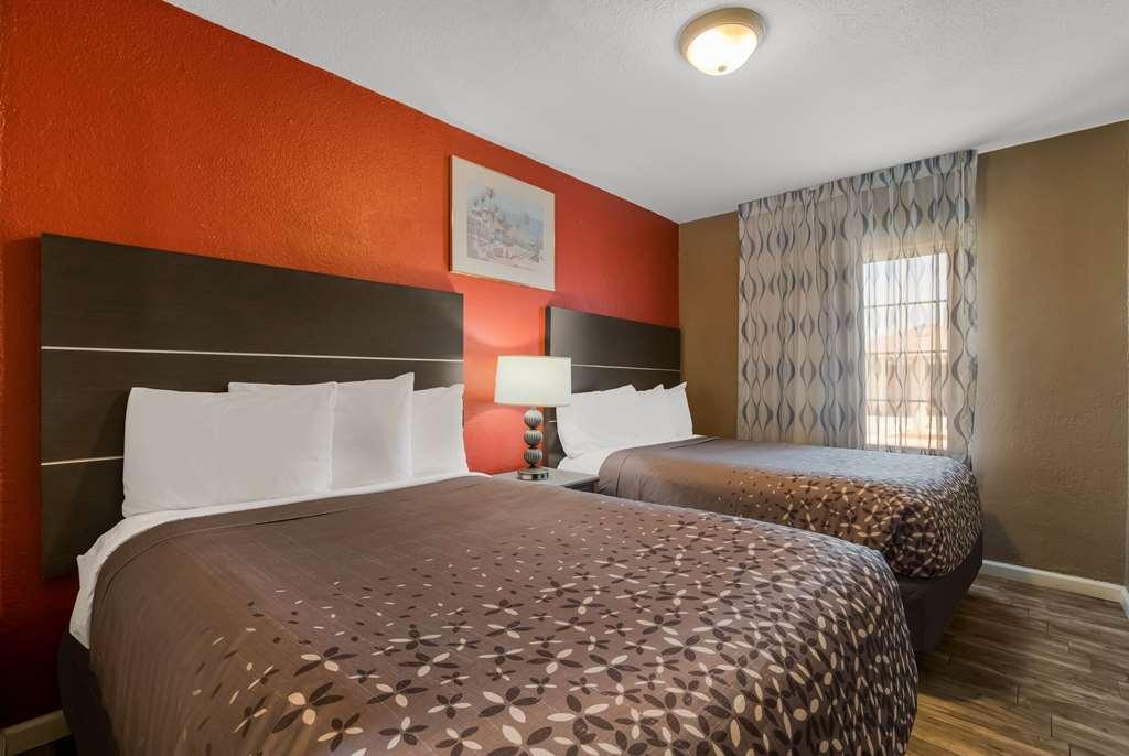Rodeway Inn Near Coachella Indio Room photo