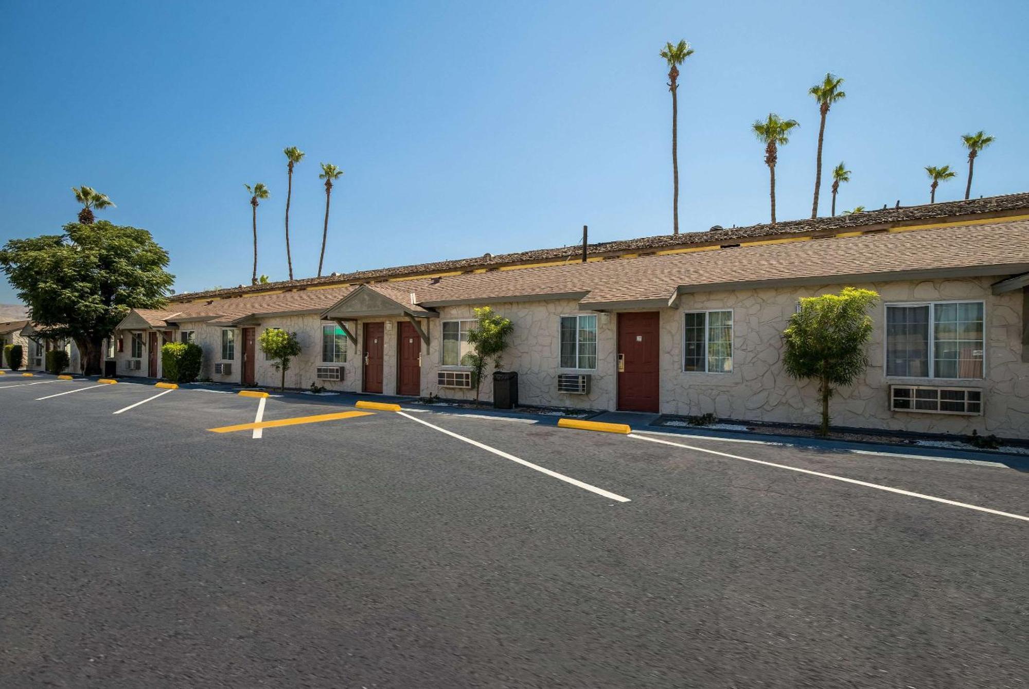 Rodeway Inn Near Coachella Indio Exterior photo