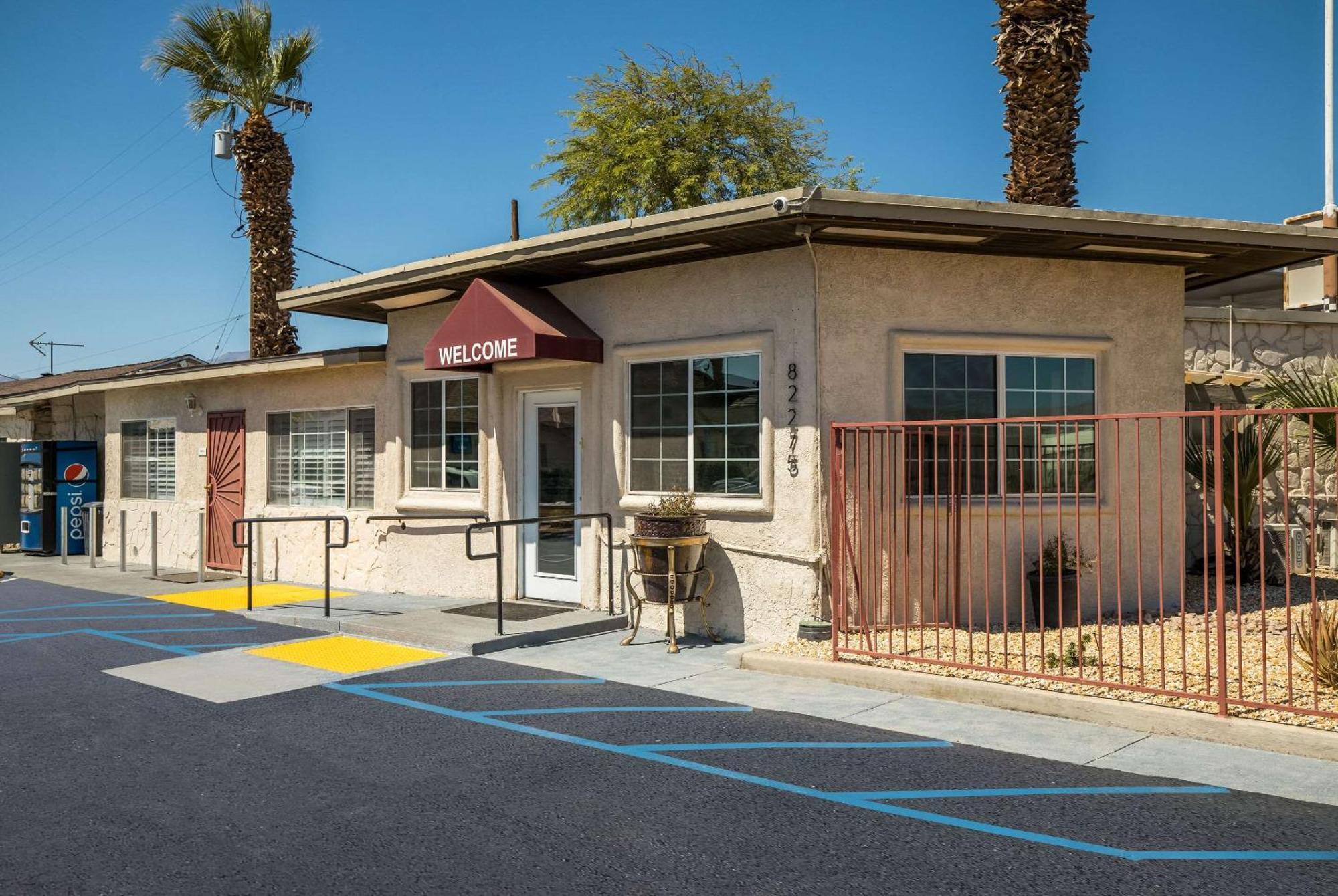 Rodeway Inn Near Coachella Indio Exterior photo